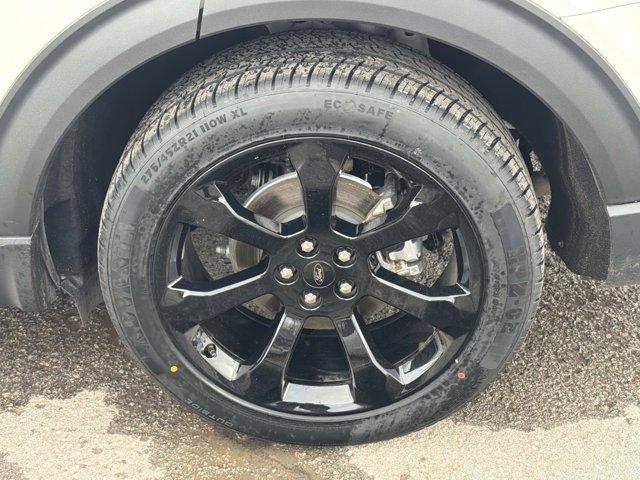 used 2023 Ford Explorer car, priced at $35,657