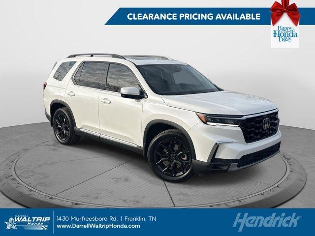 new 2025 Honda Pilot car, priced at $47,232