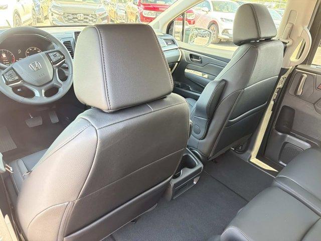 new 2026 Honda Odyssey car, priced at $46,426