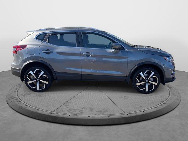 used 2022 Nissan Rogue Sport car, priced at $23,609