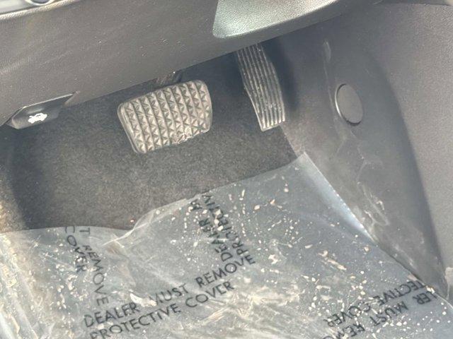 used 2023 Chevrolet Equinox car, priced at $21,614