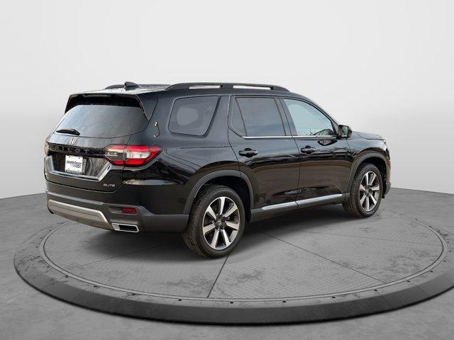 used 2023 Honda Pilot car, priced at $43,991