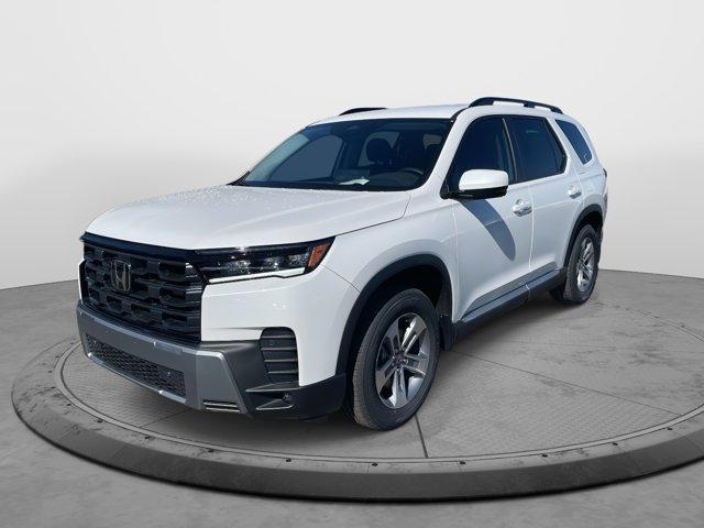 new 2026 Honda Pilot car, priced at $44,658