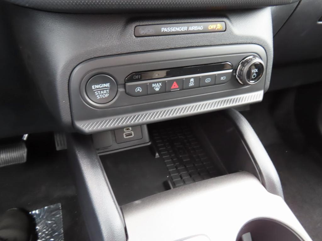 new 2025 Ford Bronco Sport car, priced at $25,901