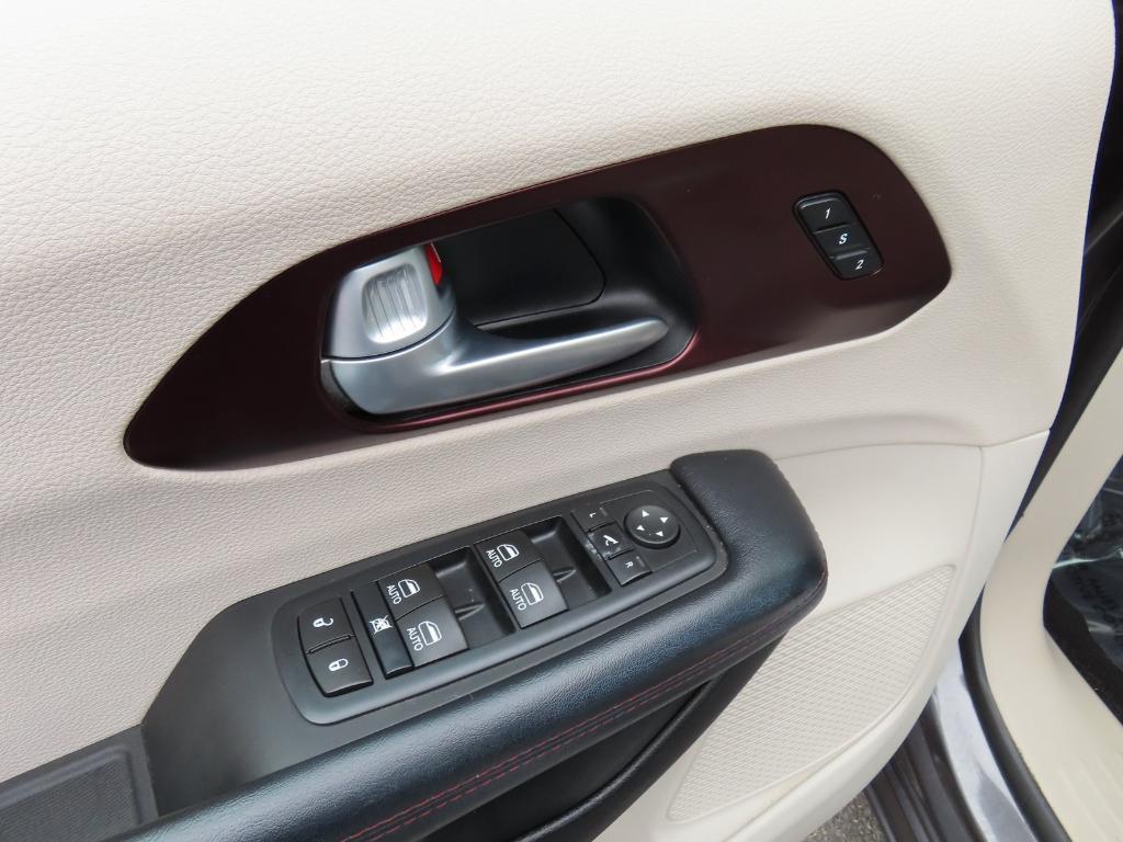 used 2017 Chrysler Pacifica car, priced at $14,000