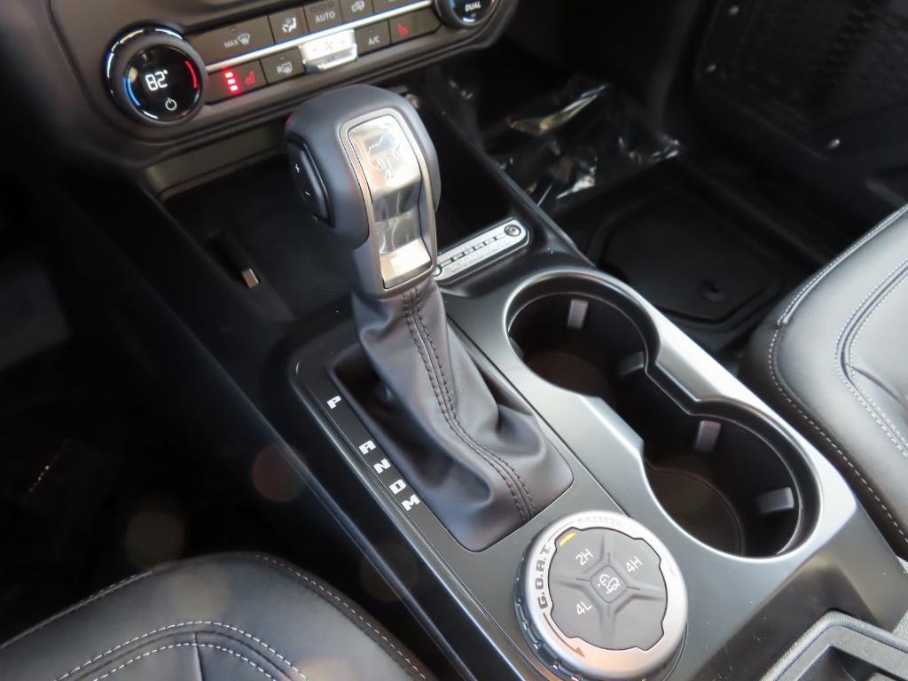 new 2025 Ford Bronco car, priced at $45,094