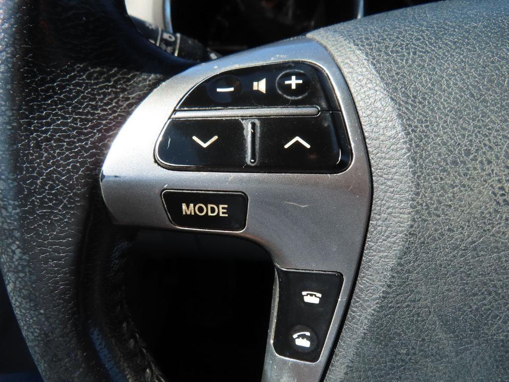 used 2013 Toyota Highlander car, priced at $7,800