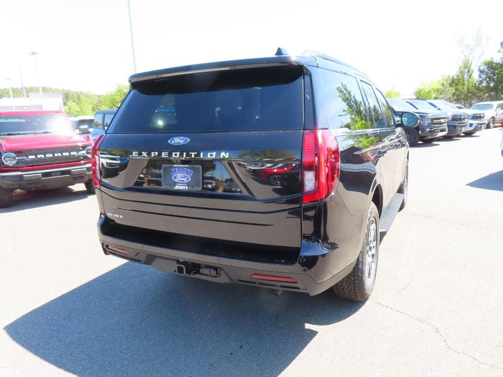 new 2026 Ford Expedition car, priced at $68,153