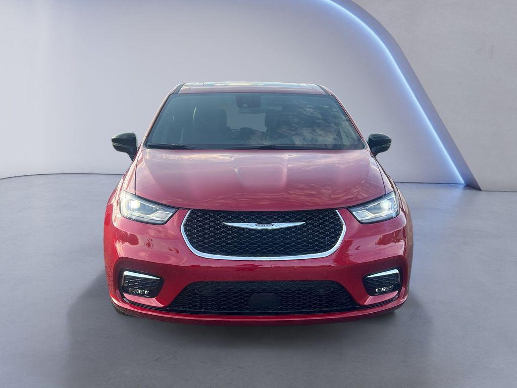 new 2026 Chrysler Pacifica car, priced at $44,657