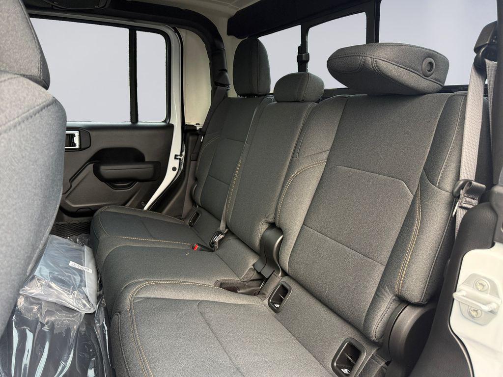 new 2025 Jeep Gladiator car, priced at $43,109