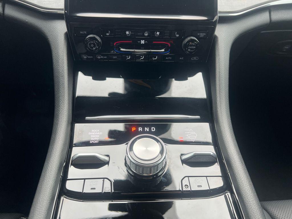 new 2025 Jeep Grand Cherokee car, priced at $65,065