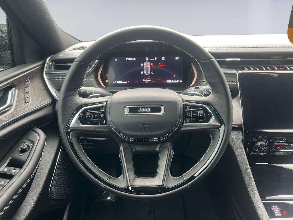 new 2025 Jeep Grand Cherokee car, priced at $65,065