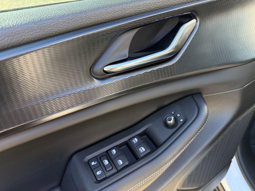 new 2025 Jeep Grand Cherokee L car, priced at $40,982