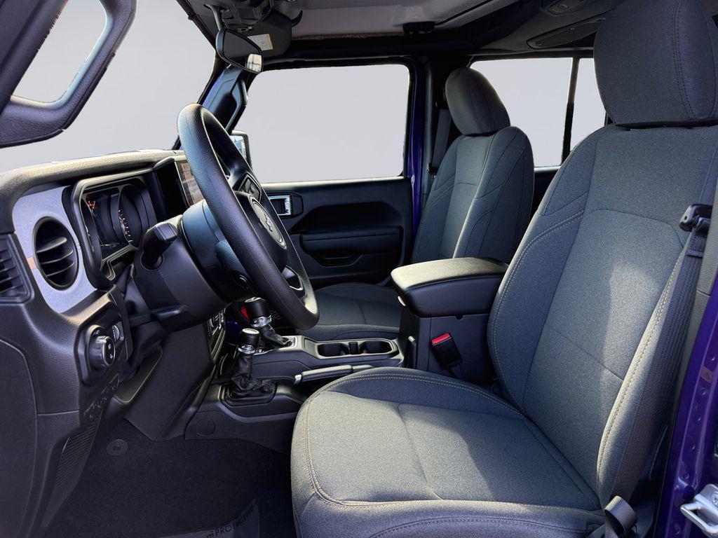 new 2026 Jeep Gladiator car, priced at $41,785