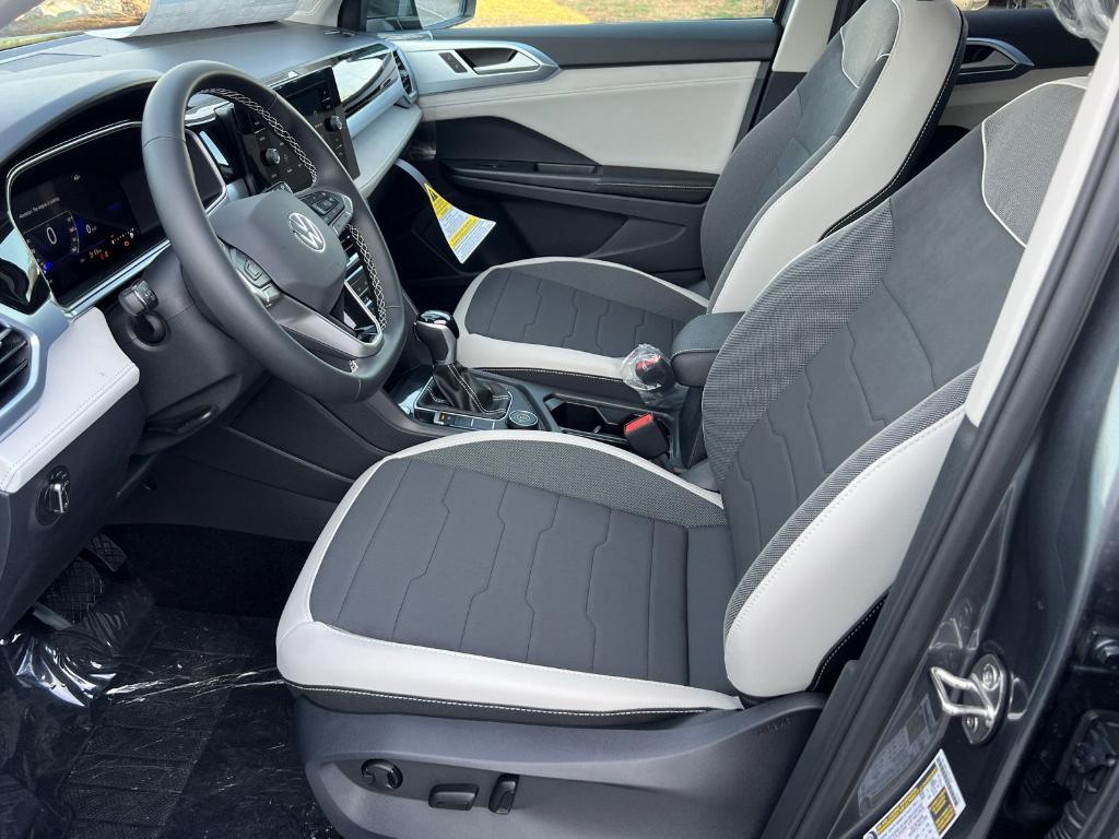 new 2026 Volkswagen Taos car, priced at $31,514