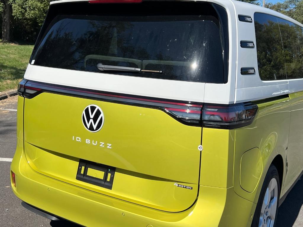 new 2025 Volkswagen ID. Buzz car, priced at $62,030