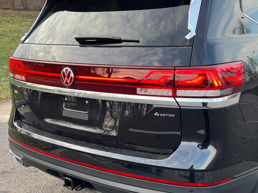 new 2026 Volkswagen Atlas car, priced at $43,665