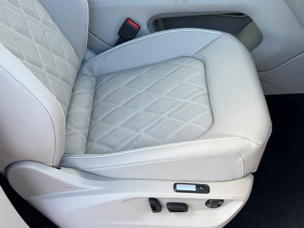 new 2026 Volkswagen Atlas car, priced at $53,124