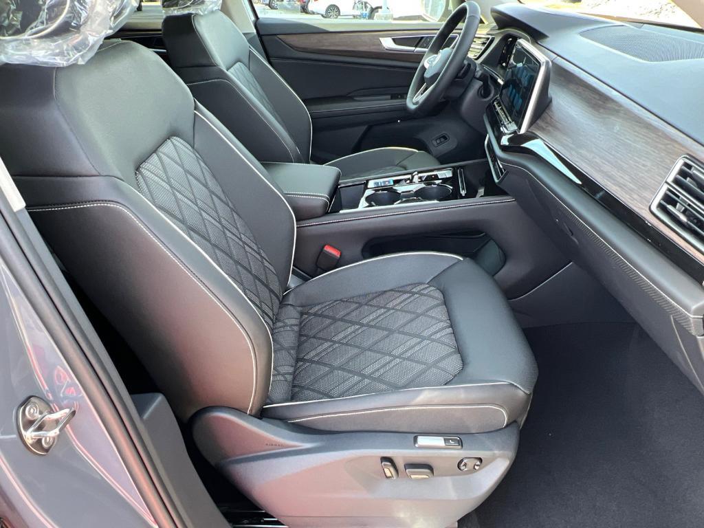 new 2026 Volkswagen Atlas car, priced at $52,526