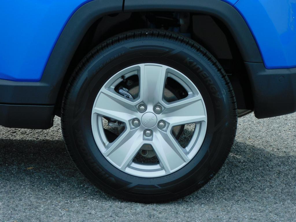 used 2022 Jeep Compass car, priced at $22,987