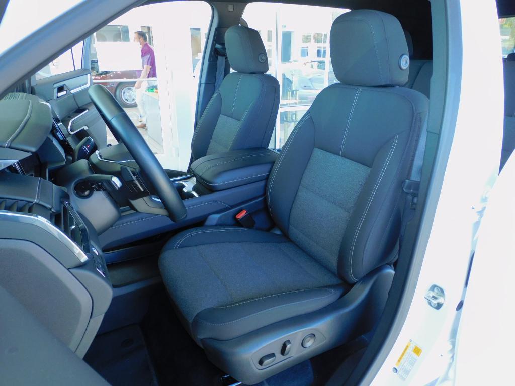 used 2025 GMC Acadia car, priced at $32,987