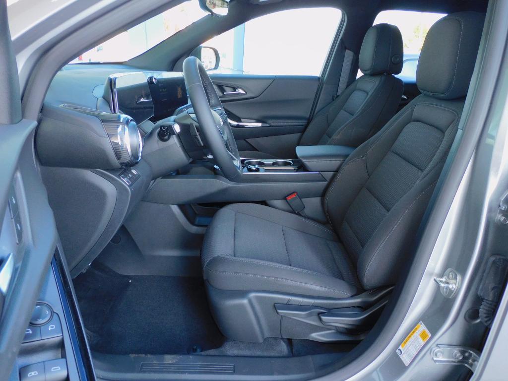 new 2026 Chevrolet Equinox car, priced at $30,987