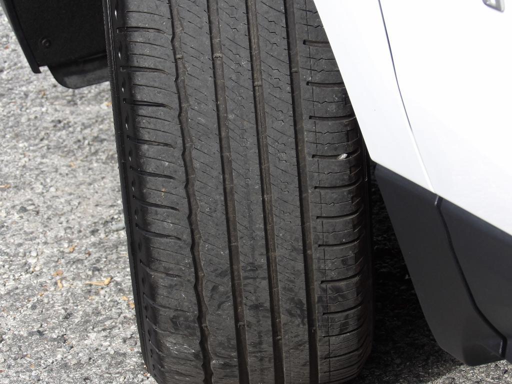 used 2024 Chevrolet Equinox car, priced at $27,887