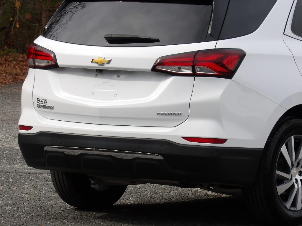 used 2024 Chevrolet Equinox car, priced at $27,887