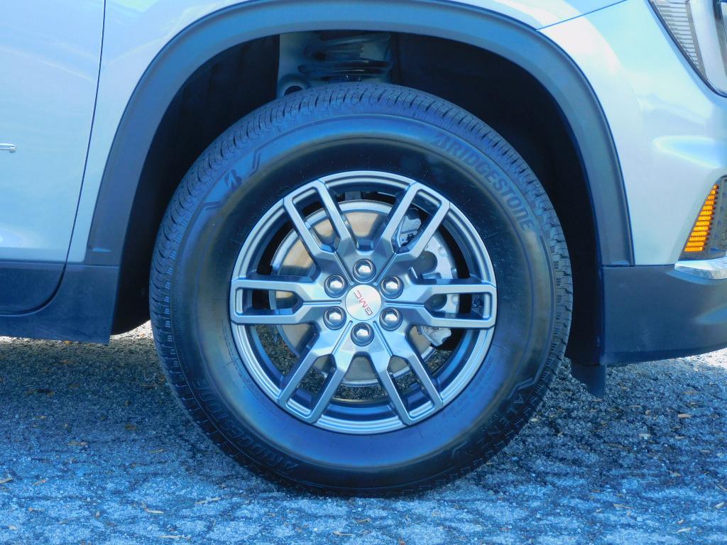 used 2025 GMC Acadia car, priced at $31,987