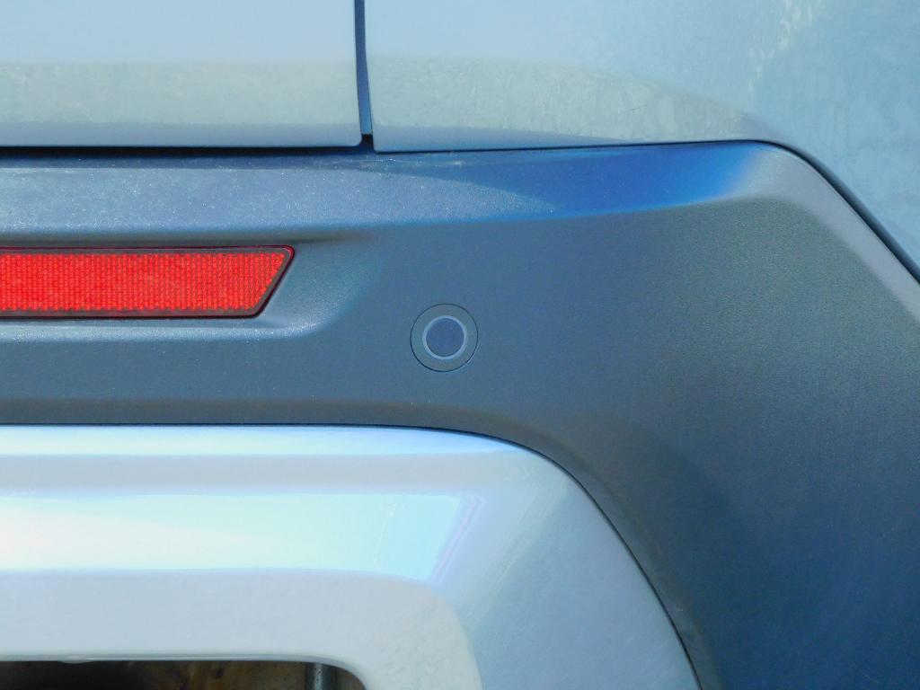 used 2025 GMC Acadia car, priced at $31,987