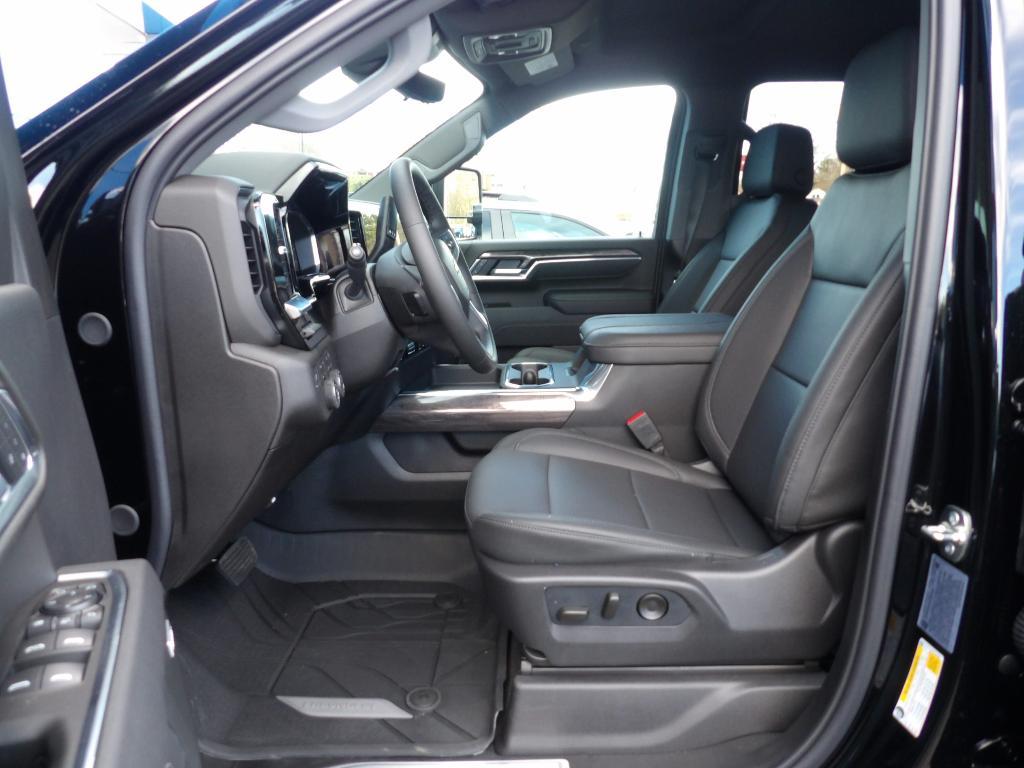 new 2026 Chevrolet Silverado 3500 car, priced at $69,987