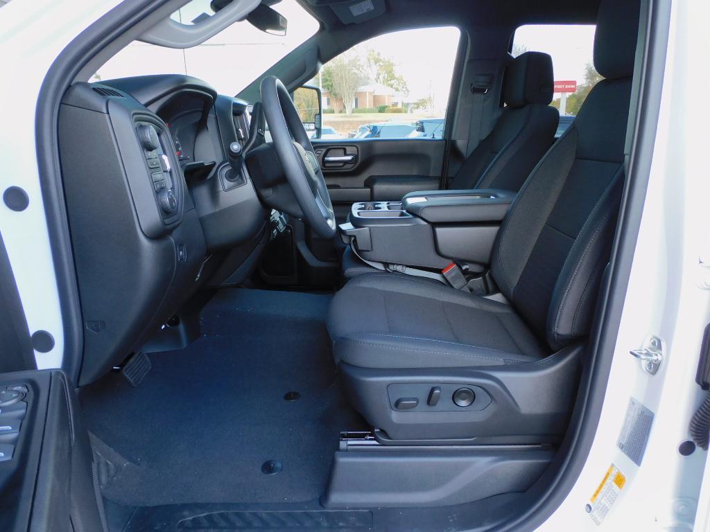 new 2026 Chevrolet Silverado 2500 car