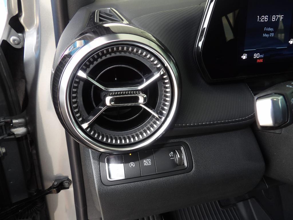 new 2026 Chevrolet Equinox car, priced at $31,184