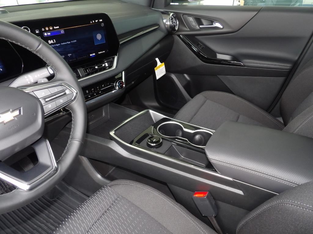 new 2026 Chevrolet Equinox car, priced at $31,184