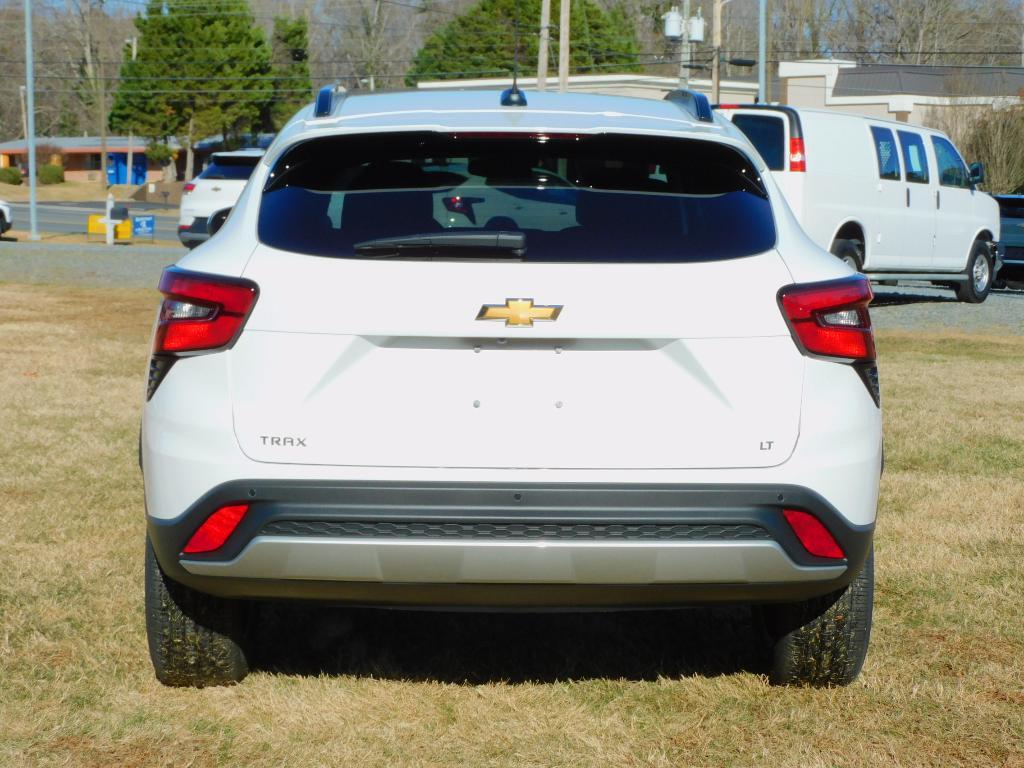 new 2026 Chevrolet Trax car, priced at $25,885