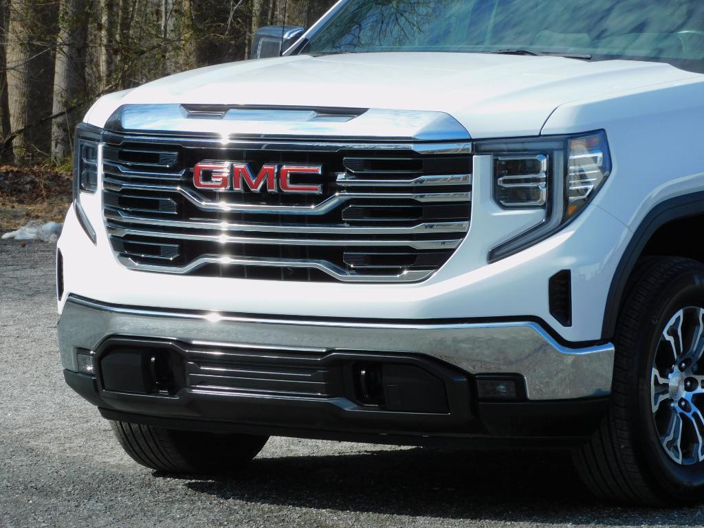 used 2025 GMC Sierra 1500 car, priced at $46,987