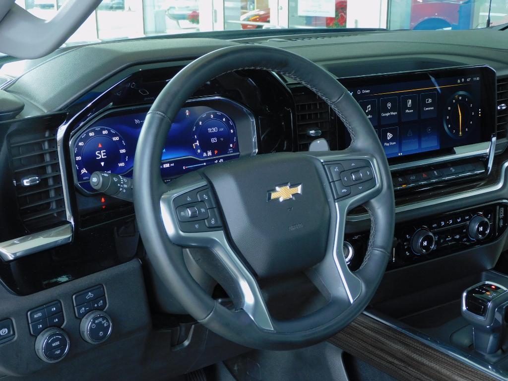 used 2025 Chevrolet Silverado 1500 car, priced at $45,987