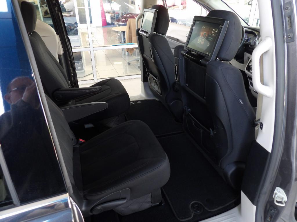 used 2020 Chrysler Pacifica car, priced at $17,987