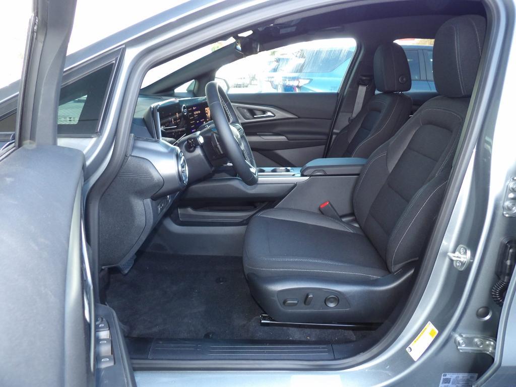 new 2026 Chevrolet Equinox EV car