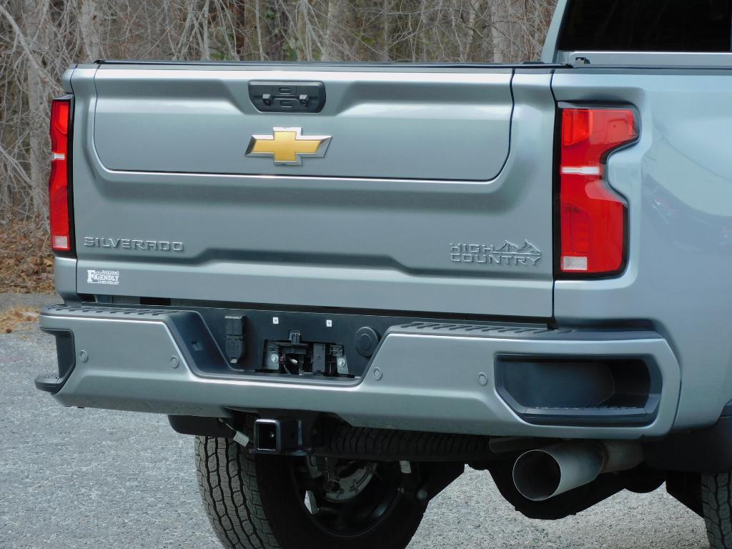 used 2025 Chevrolet Silverado 2500 car, priced at $79,987
