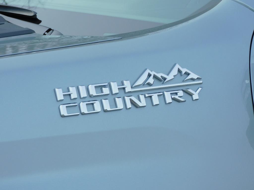 used 2025 Chevrolet Silverado 2500 car, priced at $79,987