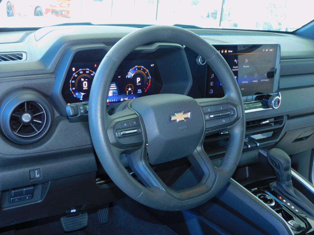 used 2024 Chevrolet Colorado car, priced at $30,987