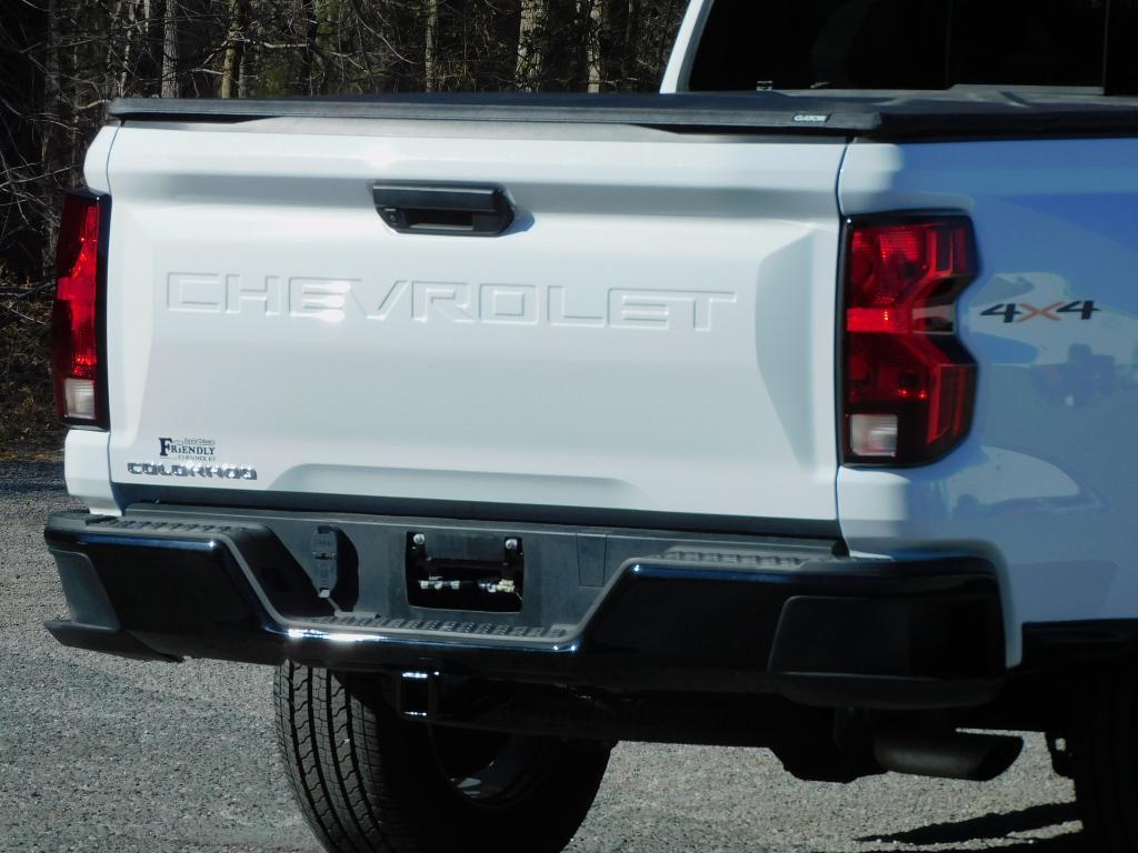 used 2024 Chevrolet Colorado car, priced at $30,987