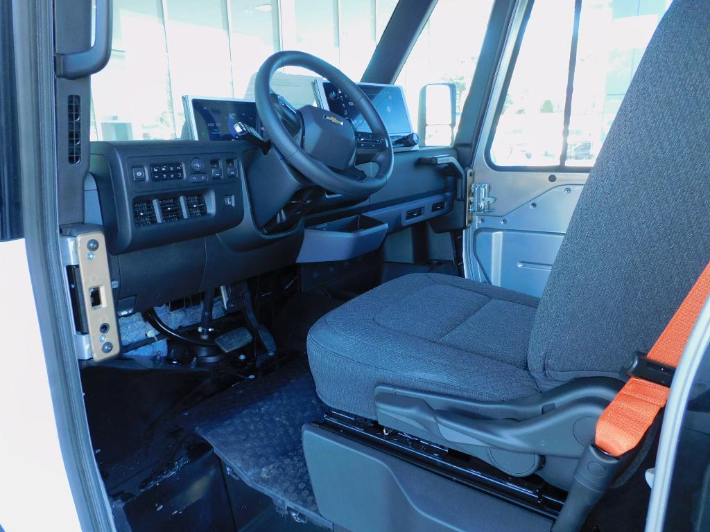 new 2025 Chevrolet BrightDrop 400 car, priced at $44,987