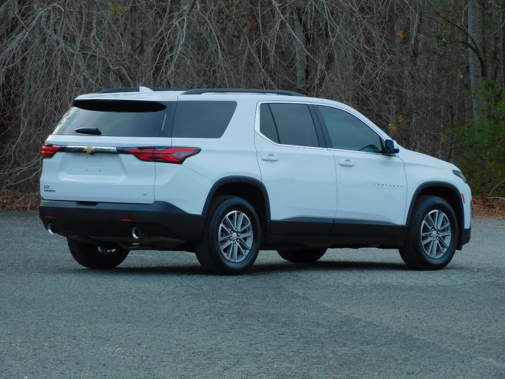 used 2023 Chevrolet Traverse car, priced at $30,987
