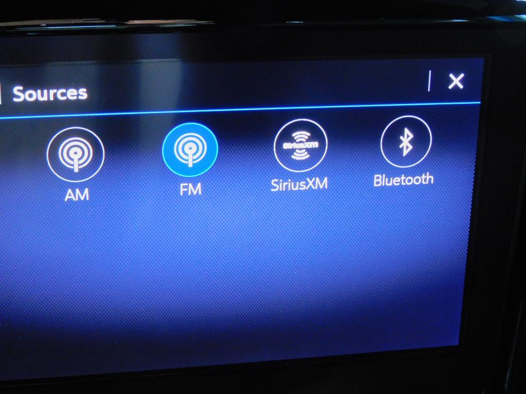 used 2023 Chevrolet Traverse car, priced at $30,987