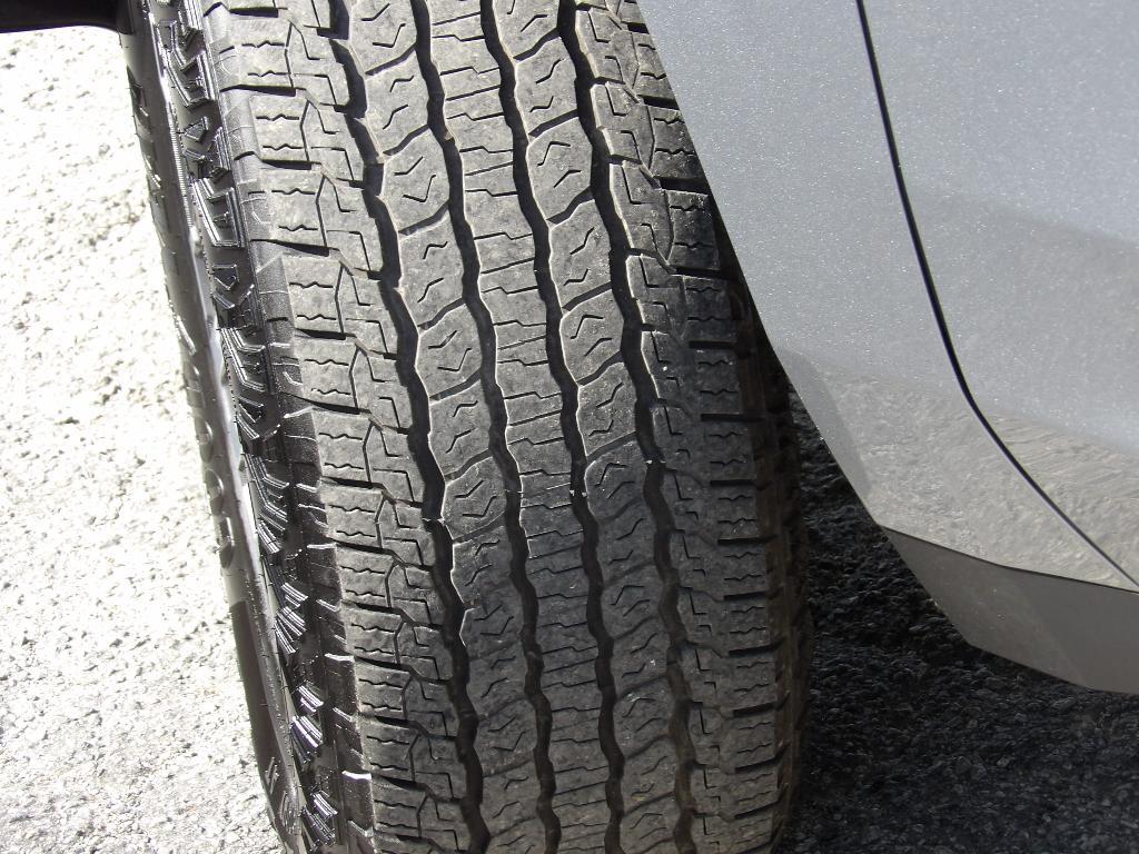 used 2025 Chevrolet Suburban car, priced at $65,987