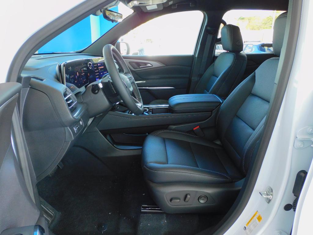 new 2026 Chevrolet Traverse car, priced at $46,987