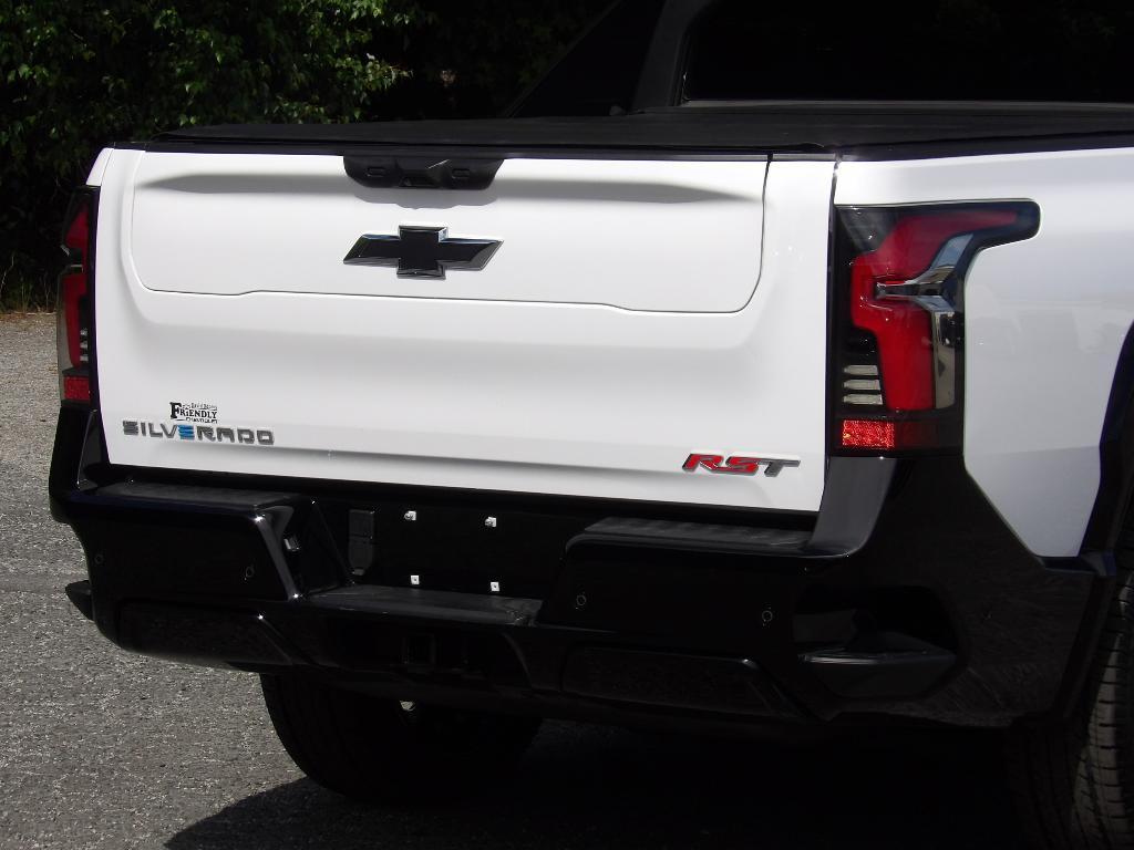 used 2025 Chevrolet Silverado EV car, priced at $70,376