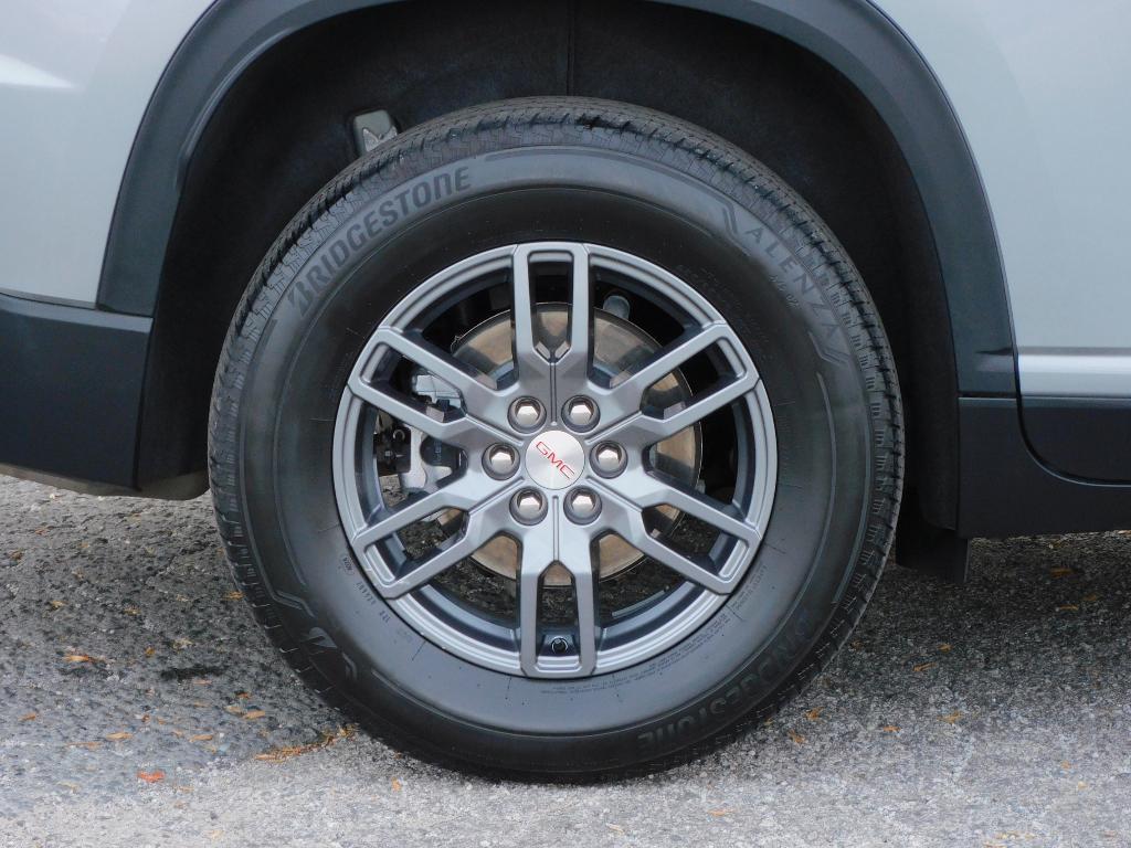 used 2025 GMC Acadia car, priced at $32,987